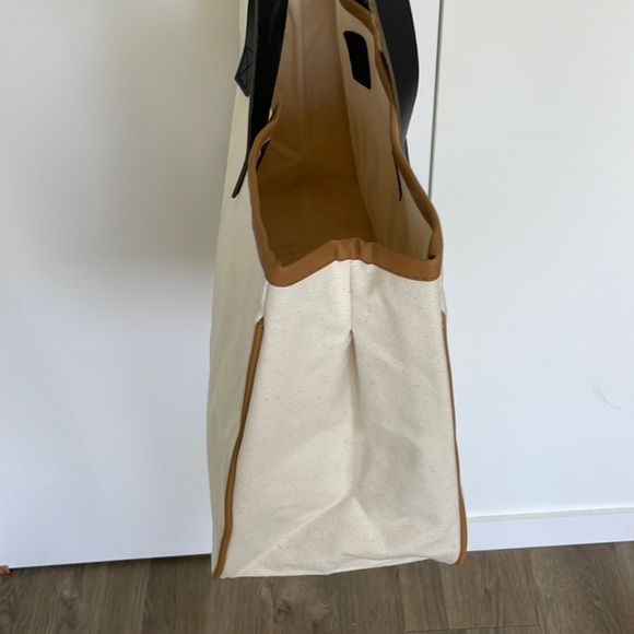 Poolside Tote - Picture 4 of 4